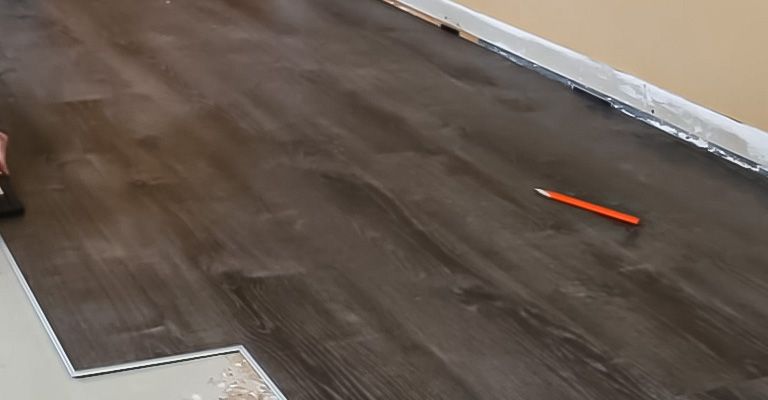 Can You Lay Vinyl Floor Over OSB?