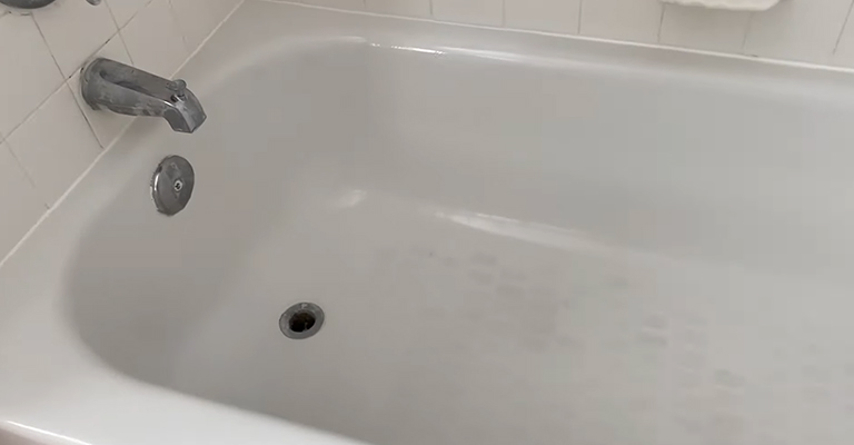 What To Do If Your Tub Is Peeling