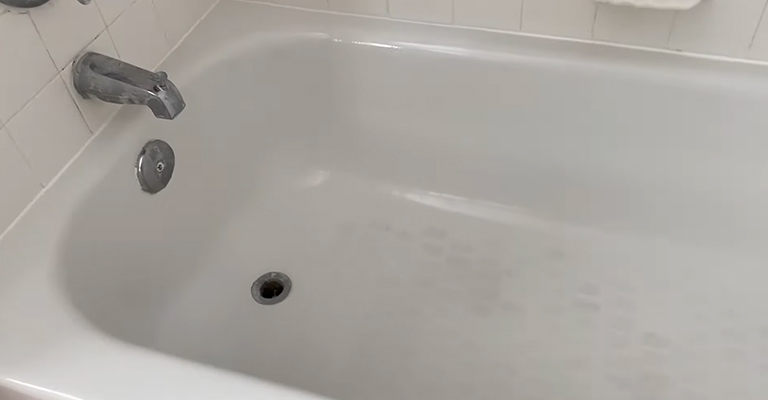 What To Do If Your Tub Is Peeling?