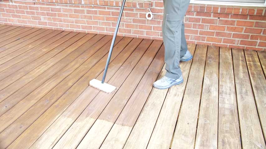 Tips on Painting an Old Deck