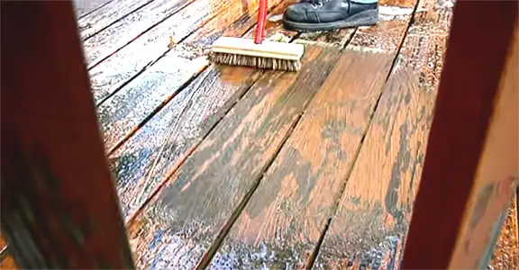 remove deck Paint from an old deck How Do You Prepare an Old Deck for Painting?