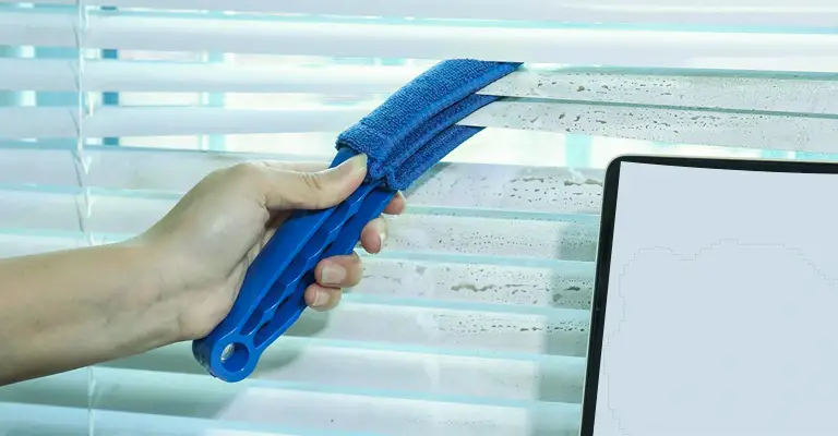 HIWARE Window Blind Cleaner Duster Brush