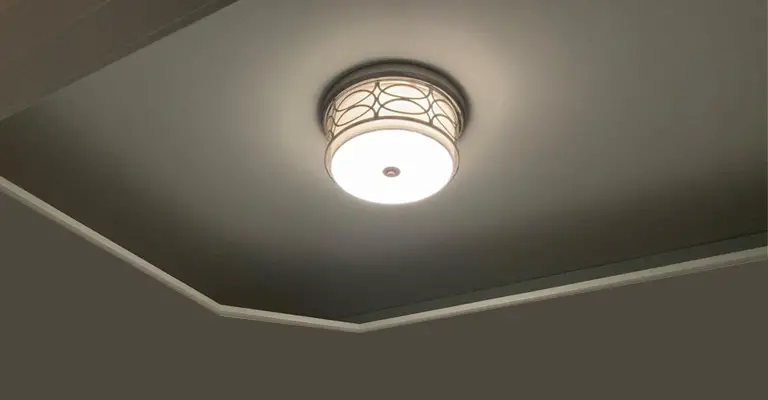 Kira Home Sienna 13” Modern 2-Light Flush Mount Ceiling Light