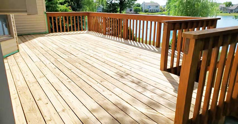 Best Deck Paint for Old Decks Review