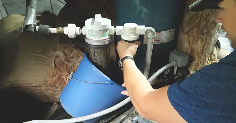How to Fix a Clogged Water Filter