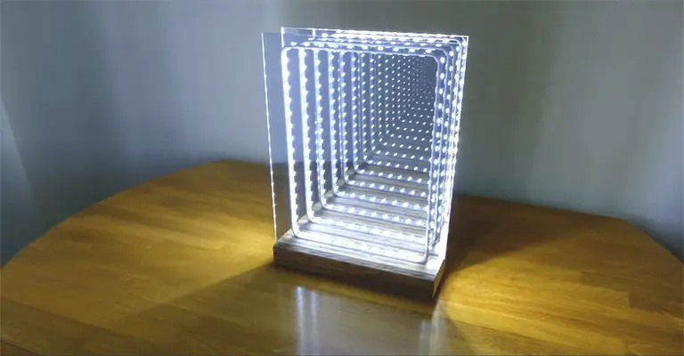 LED Infinity Illusion Monitor