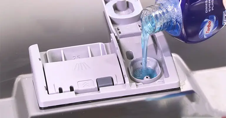 Pros of Using Rinse Aid in a Bosch Dishwasher