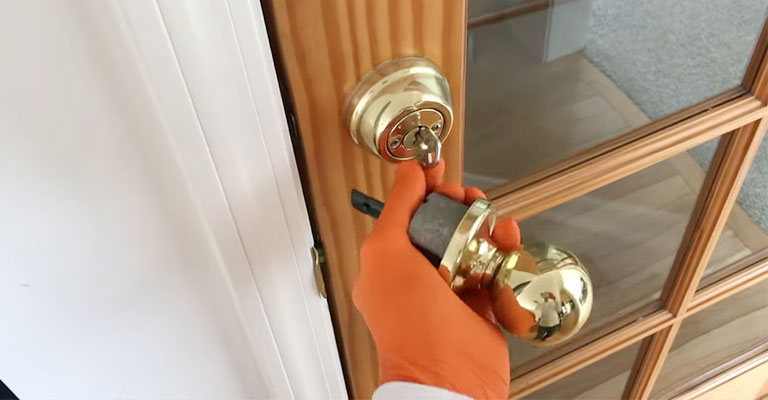 Align The Spindle Of The Door Handle