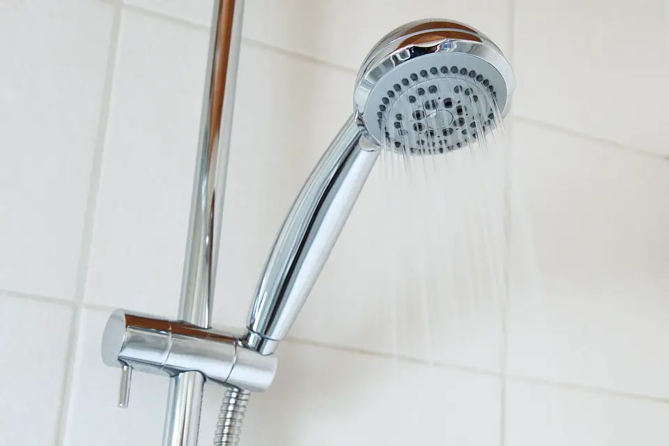 bath 2192 960 720 How to Clean a Shower Like a Pro