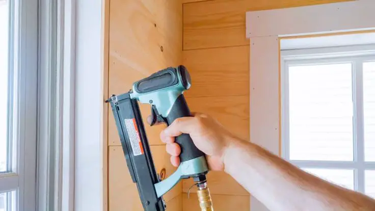 b99889f99b21e53ae25e8065b39ee4ce Brad Nailer vs. Finish Nailer - Which One Should You Choose?