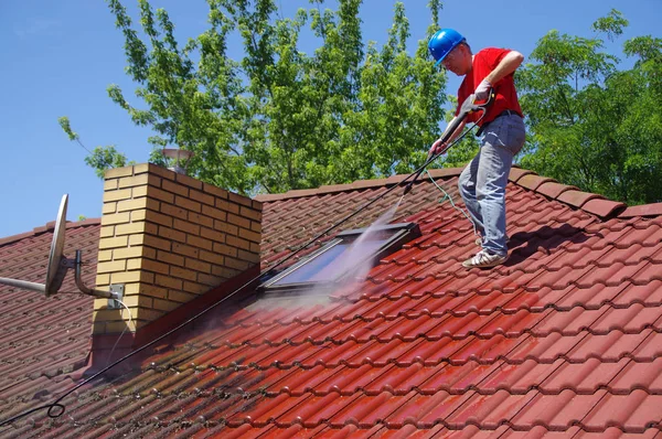 Roof Washing: Enhance Your Home’s Curb Appeal