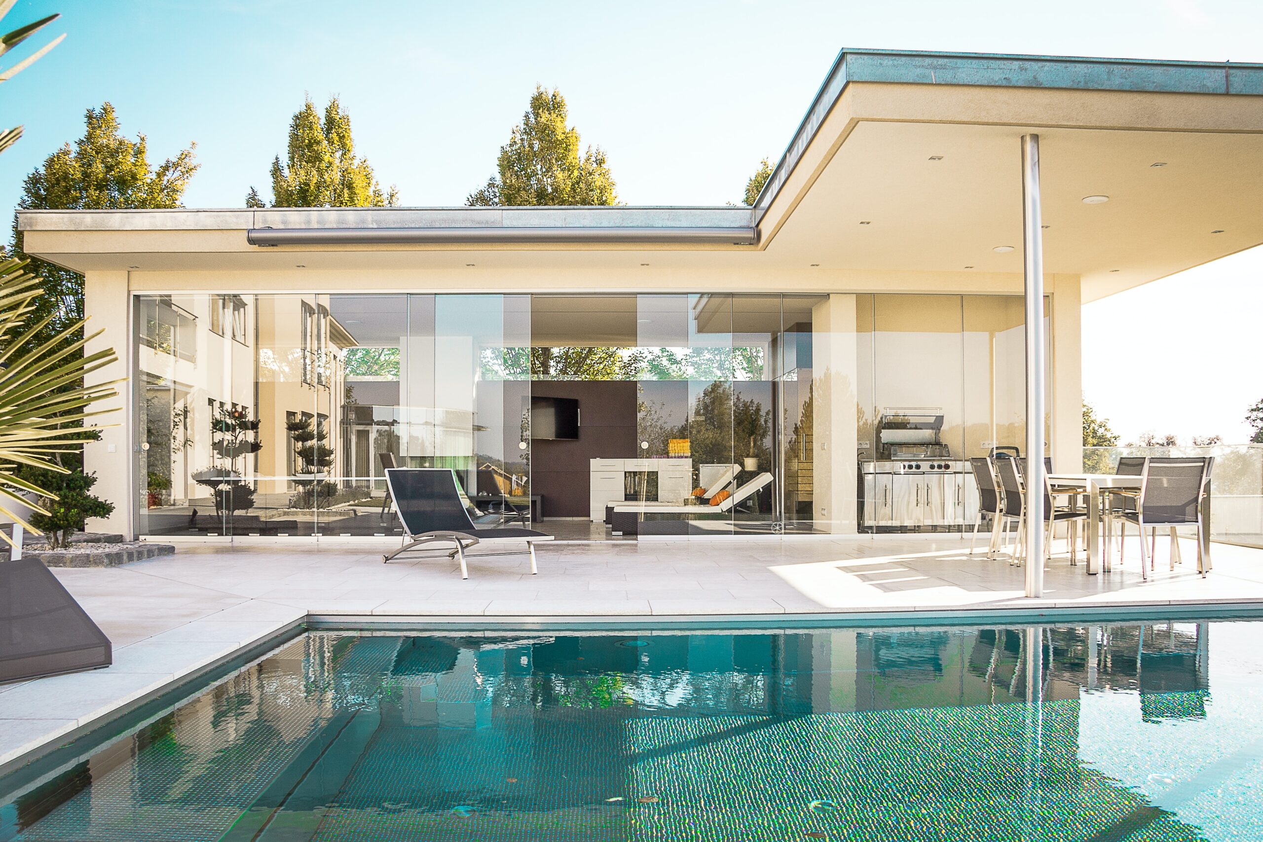 florian schmidinger b 79nOqf95I unsplash scaled Exterior Elegance: Elevating Modern Homes in Real Estate with 3D Rendering