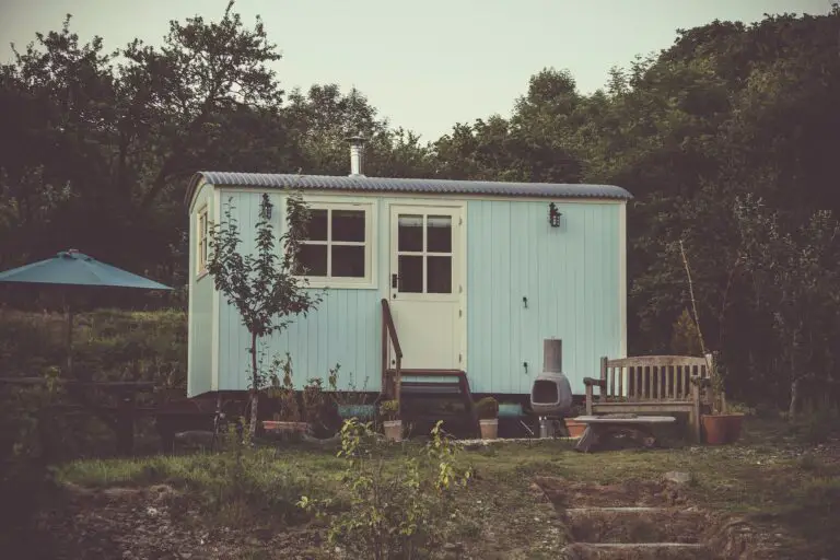 Building a Tiny Home: Appeal and Benefits