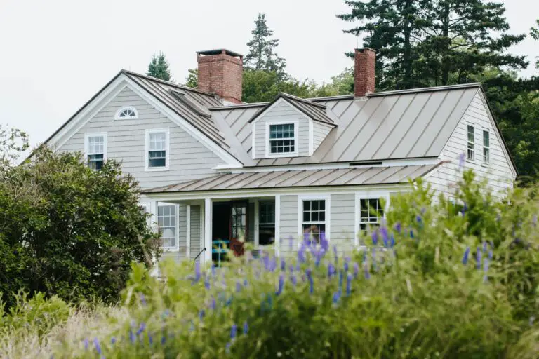 How a New Roof Can Dramatically Enhance Your Home’s Curb Appeal