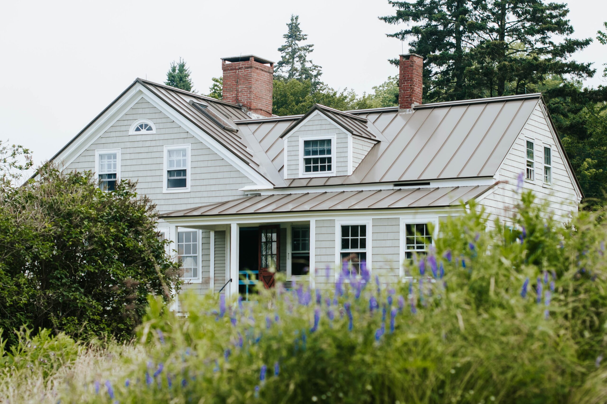 aubrey odom mrSuM73pmsw unsplash scaled How a New Roof Can Dramatically Enhance Your Home’s Curb Appeal