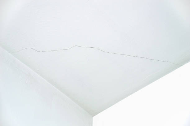 cracks in ceiling Understanding and Addressing Cracks in Ceiling