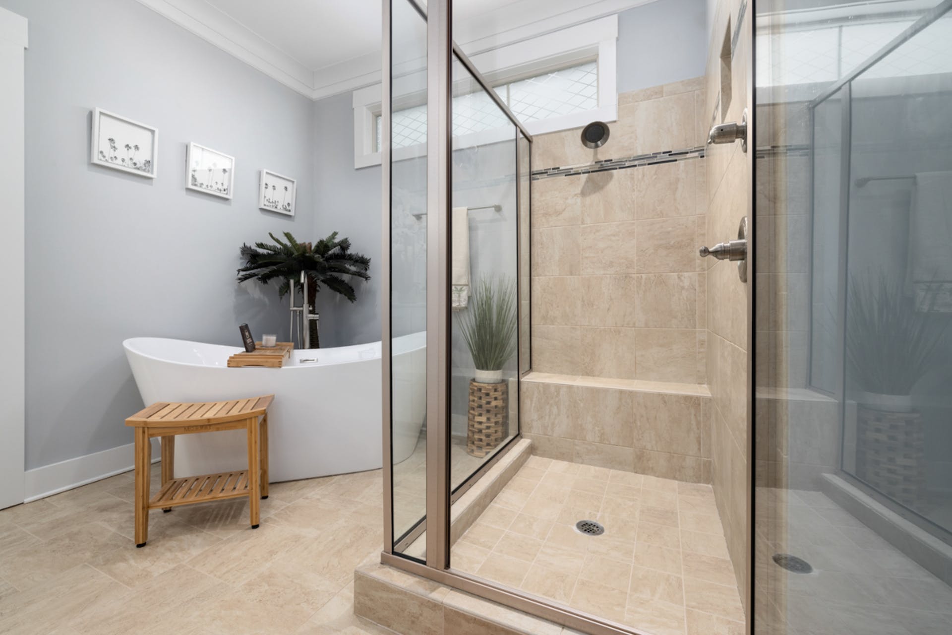 glass shower Clear Reflections: Tailored Solutions for Stunning Glass Showers