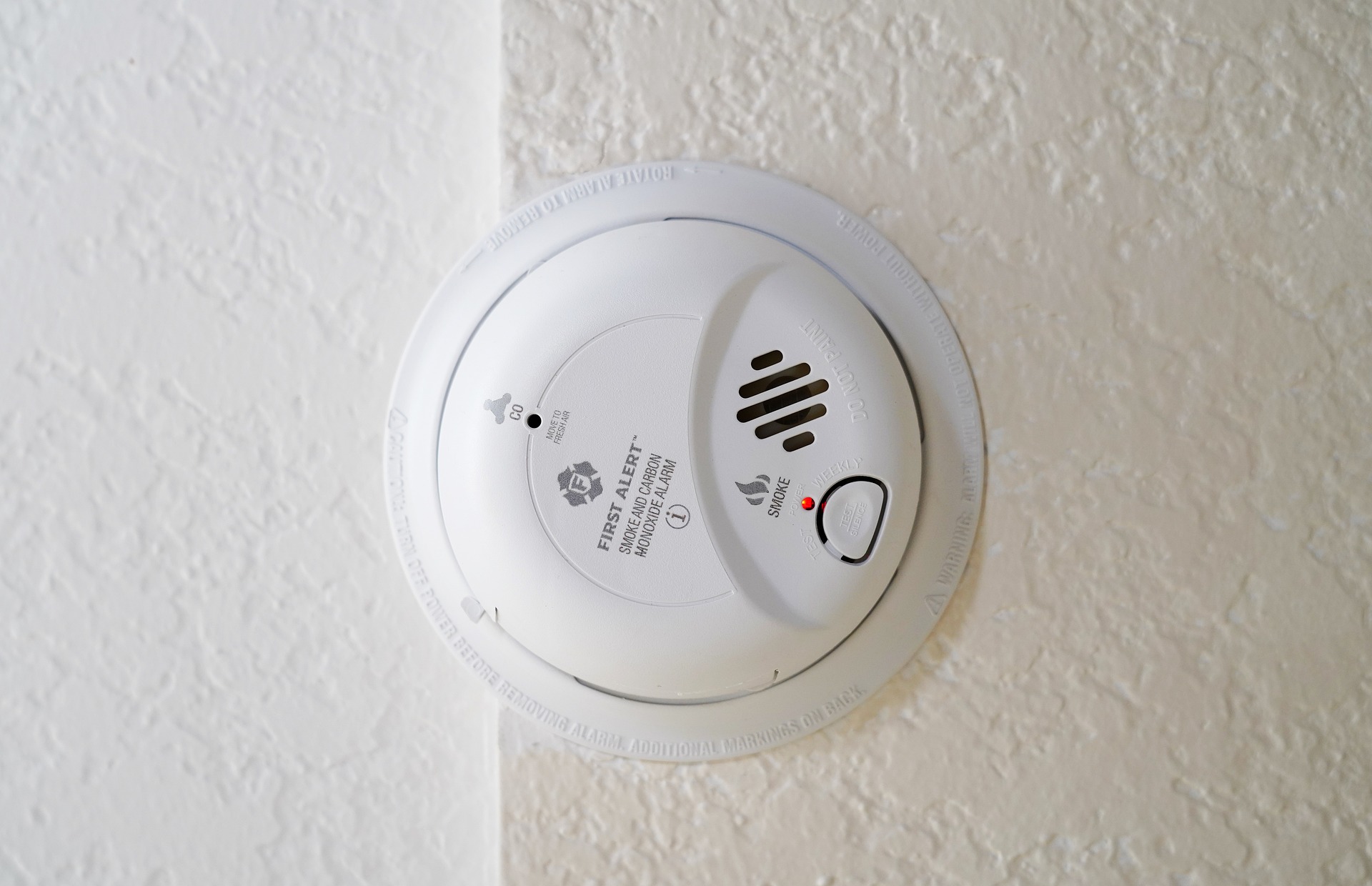 smoke detector 1 How to Change Battery in Smoke Detector